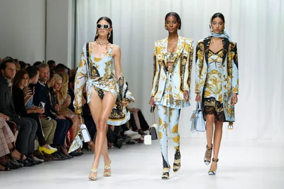 Look 14